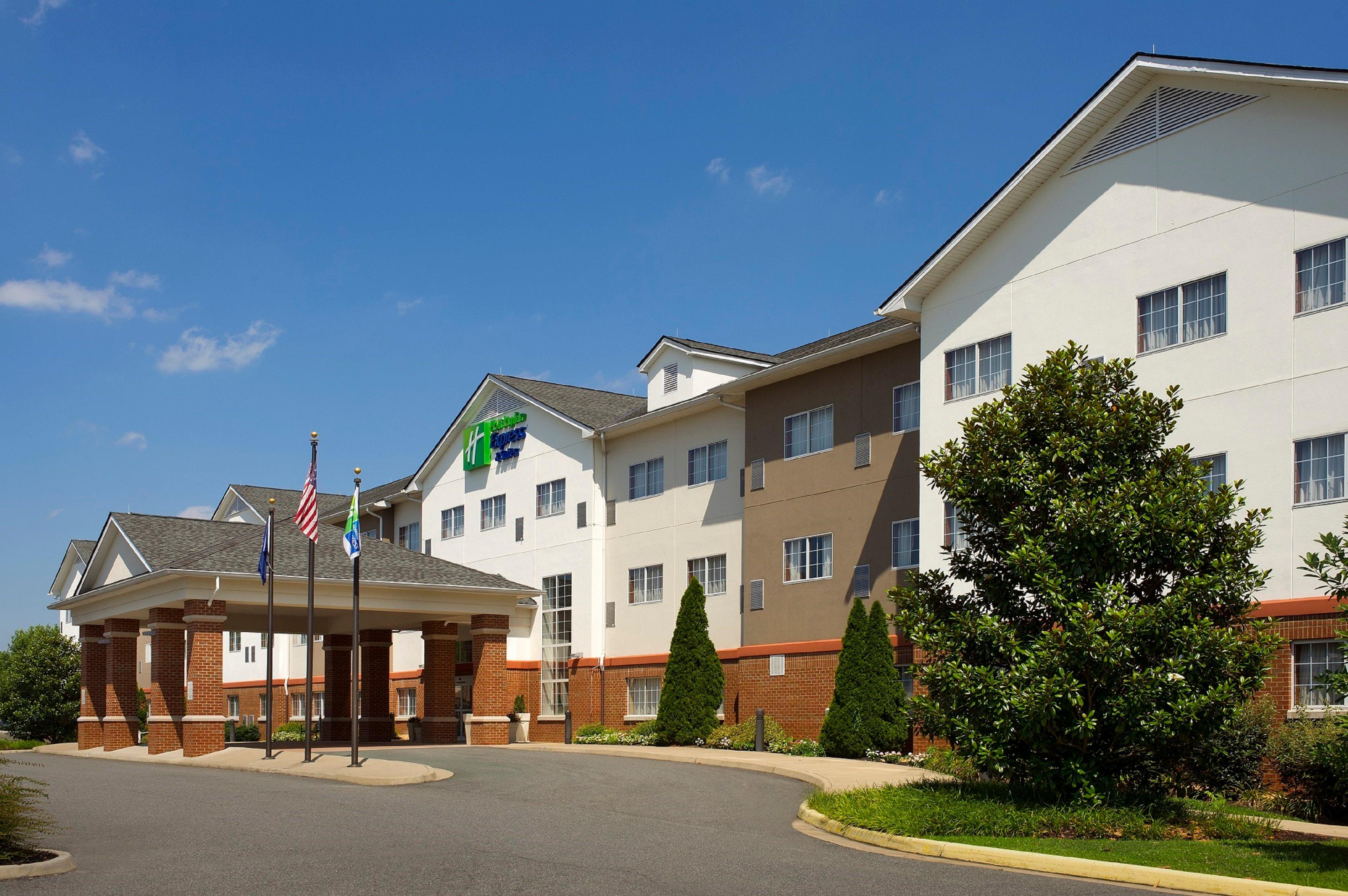 Holiday Inn Express & Suites Charlottesville - Ruckersville, An Ihg Hotel Екстер'єр фото