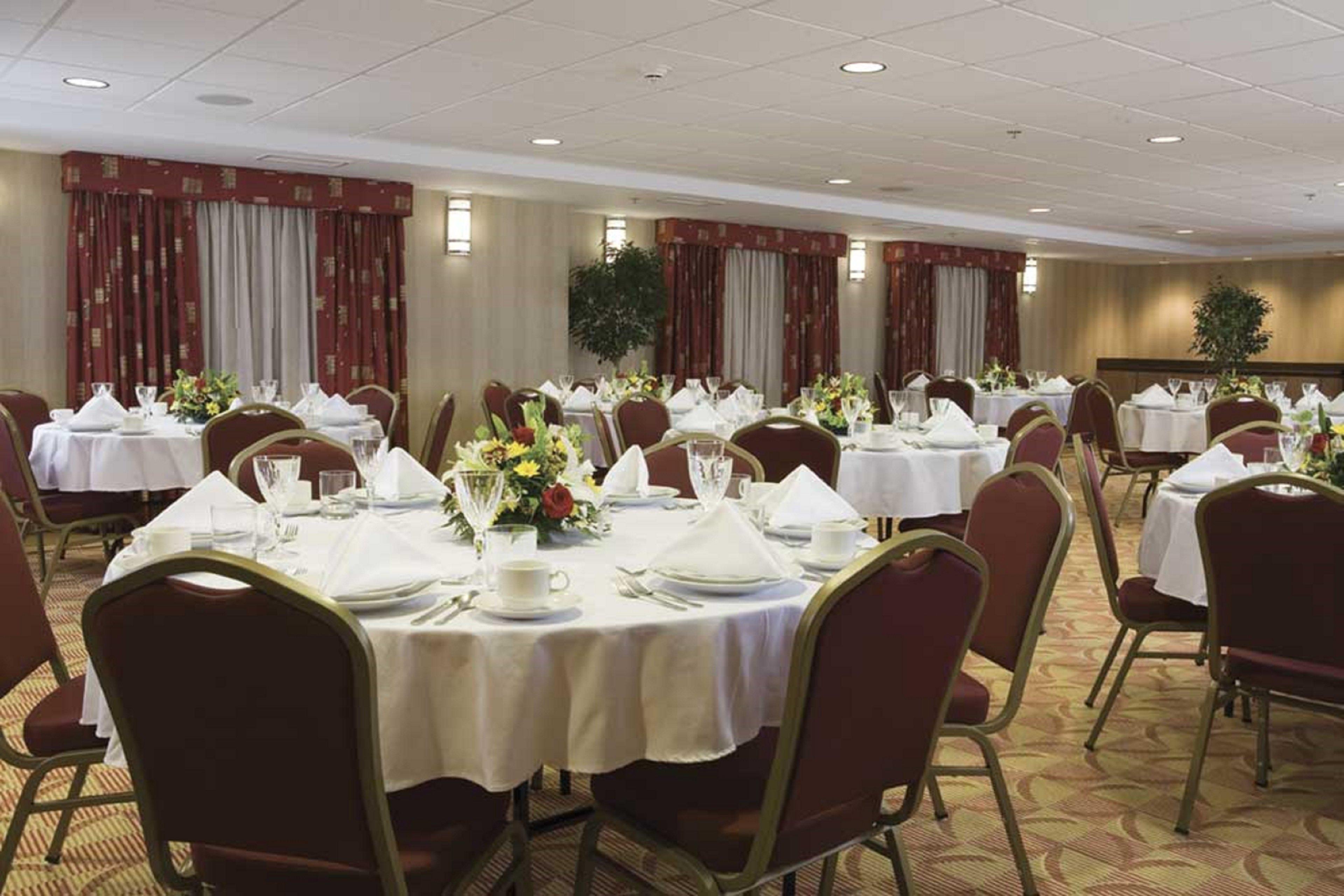 Holiday Inn Express & Suites Charlottesville - Ruckersville, An Ihg Hotel Екстер'єр фото