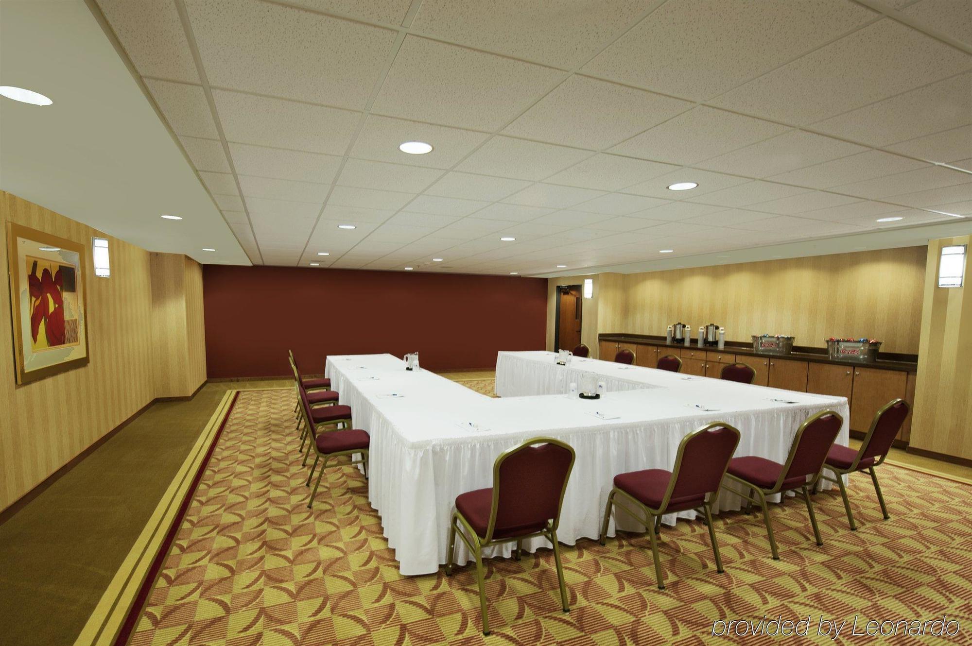 Holiday Inn Express & Suites Charlottesville - Ruckersville, An Ihg Hotel Екстер'єр фото